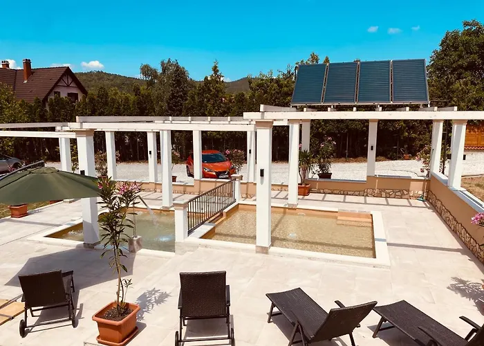 Platán Apartmanház