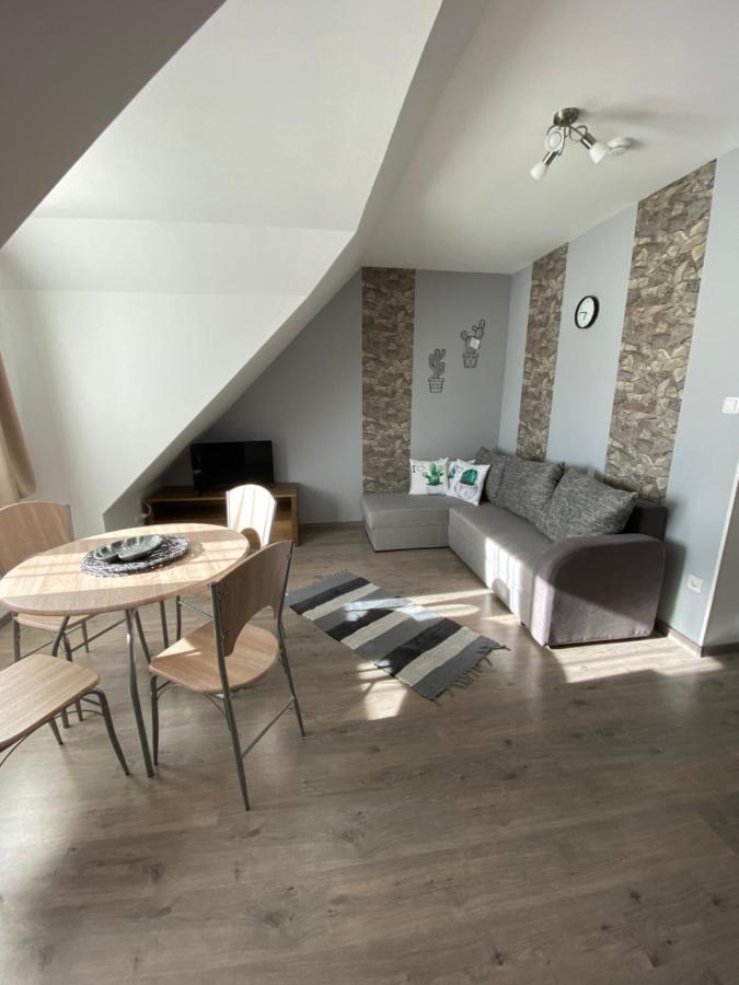 Platan Apartmanhaz Balatongyörök