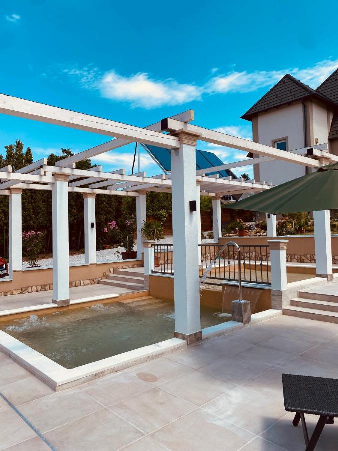 Platan Apartmanhaz Aparthotel *