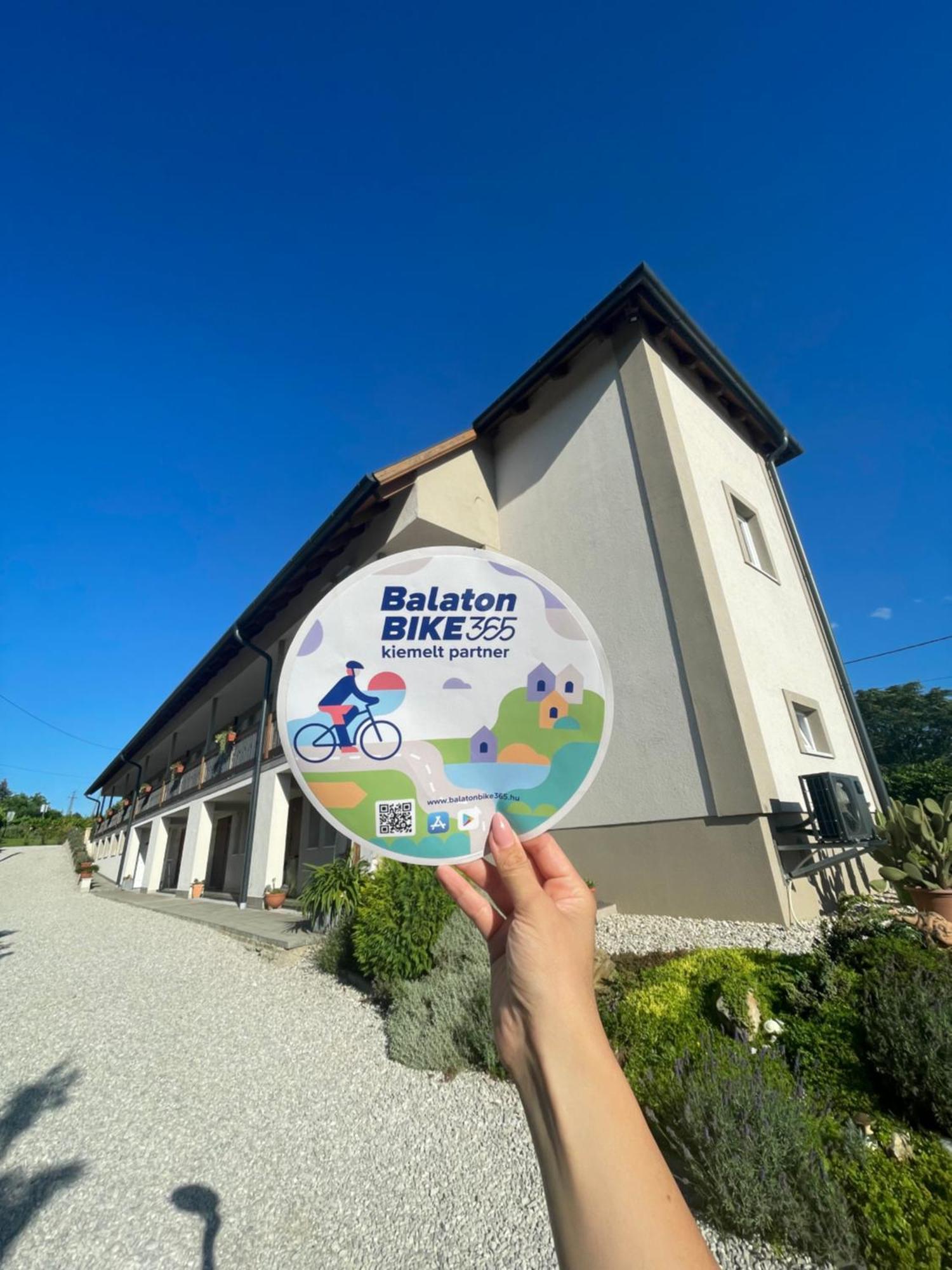 Platan Apartmanhaz Aparthotel Balatongyörök