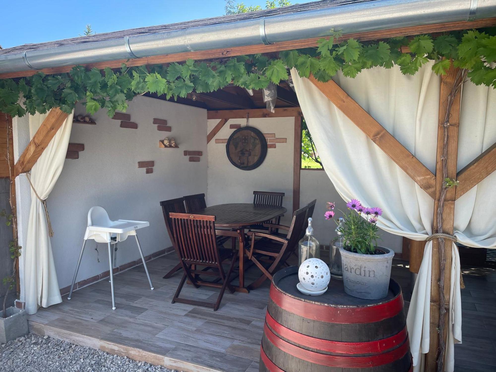 Platan Apartmanhaz Balatongyörök